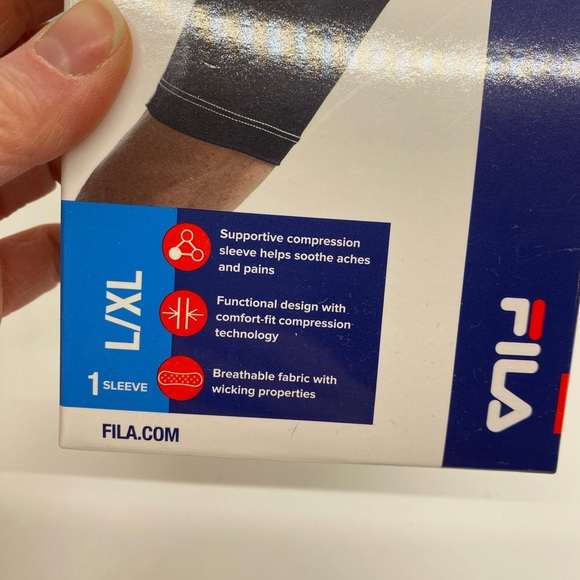 NWT FILA elbow Compression Sleeve Size L/XL (elbow 12-15”) - Picture 2 of 4